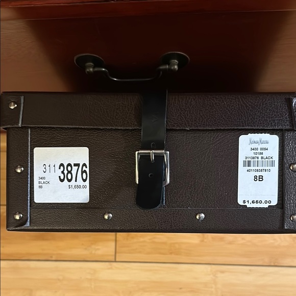 Alaia Paris Black Sandals - Picture 9 of 9